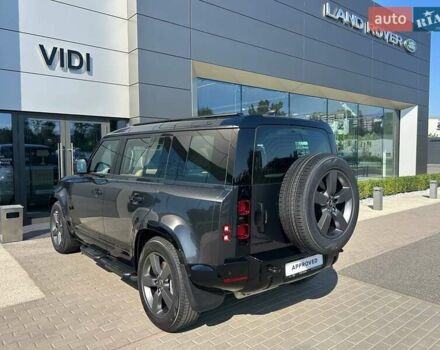 Ленд Ровер Дефендер 2025 у Києві на Automoto.ua Сірий Ленд Ровер Дефендер, об'ємом двигуна 3 л та пробігом 2 тис. км за 121594 $, фото 16 на Automoto.ua