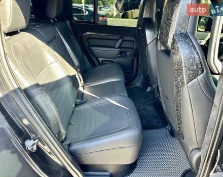 Серый Ленд Ровер Дефендер, объемом двигателя 5 л и пробегом 5 тыс. км за 265000 $, фото 18 на Automoto.ua