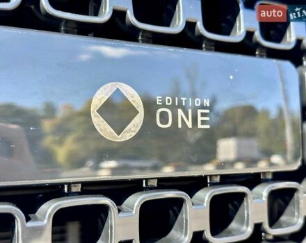 Серый Ленд Ровер Дефендер, объемом двигателя 5 л и пробегом 5 тыс. км за 265000 $, фото 6 на Automoto.ua