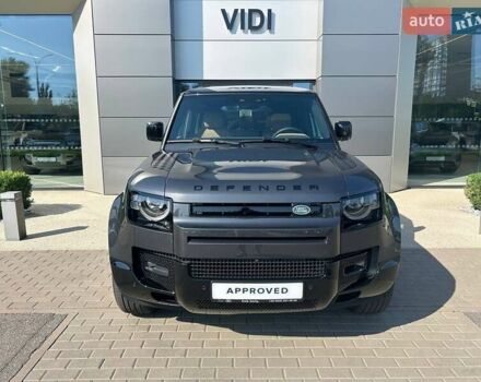 Сірий Ленд Ровер Дефендер, об'ємом двигуна 3 л та пробігом 4 тис. км за 120542 $, фото 9 на Automoto.ua