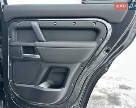 Серый Ленд Ровер Дефендер, объемом двигателя 3 л и пробегом 10 тыс. км за 115000 $, фото 26 на Automoto.ua