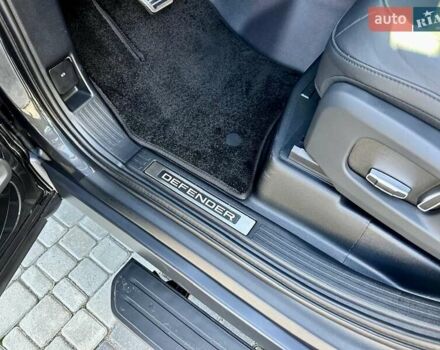 Серый Ленд Ровер Дефендер, объемом двигателя 5 л и пробегом 5 тыс. км за 265000 $, фото 26 на Automoto.ua