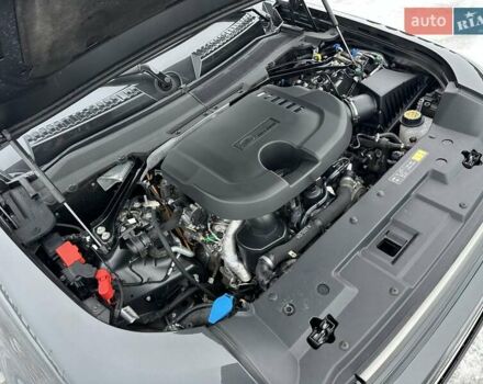 Серый Ленд Ровер Дефендер, объемом двигателя 3 л и пробегом 10 тыс. км за 115000 $, фото 36 на Automoto.ua