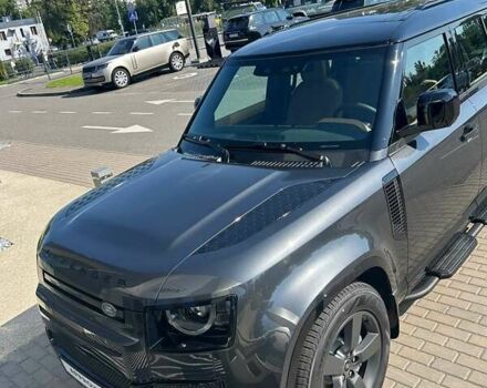 Ленд Ровер Дефендер 2025 у Києві на Automoto.ua Сірий Ленд Ровер Дефендер, об'ємом двигуна 3 л та пробігом 2 тис. км за 121594 $, фото 38 на Automoto.ua