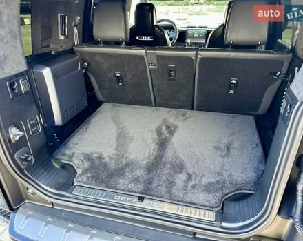 Серый Ленд Ровер Дефендер, объемом двигателя 5 л и пробегом 5 тыс. км за 265000 $, фото 30 на Automoto.ua