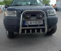 Синій Ленд Ровер Дефендер, об'ємом двигуна 2 л та пробігом 310 тис. км за 1950 $, фото 1 на Automoto.ua