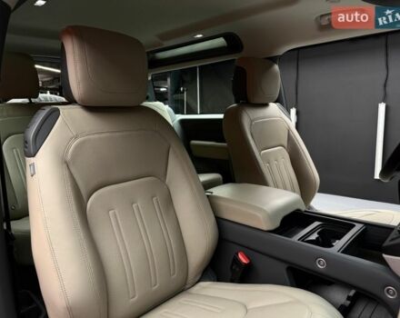 Синий Ленд Ровер Дефендер, объемом двигателя 3 л и пробегом 28 тыс. км за 68500 $, фото 42 на Automoto.ua