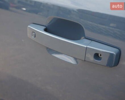 Синий Ленд Ровер Дефендер, объемом двигателя 3 л и пробегом 27 тыс. км за 74900 $, фото 14 на Automoto.ua