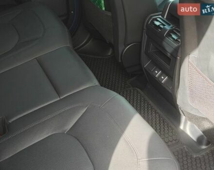 Синій Ленд Ровер Дефендер, об'ємом двигуна 3 л та пробігом 32 тис. км за 79000 $, фото 8 на Automoto.ua