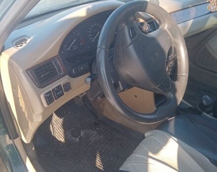 Зелений Ленд Ровер Дефендер, об'ємом двигуна 0 л та пробігом 1000 тис. км за 1700 $, фото 2 на Automoto.ua