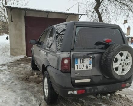 Зелений Ленд Ровер Дефендер, об'ємом двигуна 2 л та пробігом 260 тис. км за 2800 $, фото 3 на Automoto.ua