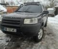 Зелений Ленд Ровер Дефендер, об'ємом двигуна 2 л та пробігом 260 тис. км за 2800 $, фото 1 на Automoto.ua