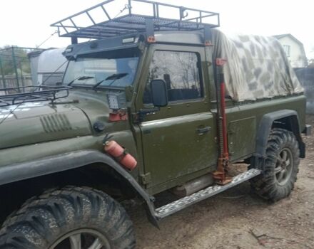 Зелений Ленд Ровер Дефендер, об'ємом двигуна 0 л та пробігом 100 тис. км за 7999 $, фото 4 на Automoto.ua