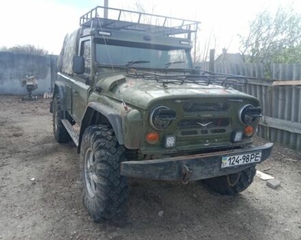 Зелений Ленд Ровер Дефендер, об'ємом двигуна 0 л та пробігом 100 тис. км за 7999 $, фото 2 на Automoto.ua