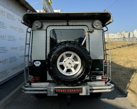 Зеленый Ленд Ровер Дефендер, объемом двигателя 2.5 л и пробегом 121 тыс. км за 18950 $, фото 13 на Automoto.ua