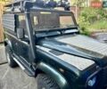 Зелений Ленд Ровер Дефендер, об'ємом двигуна 2.4 л та пробігом 225 тис. км за 15900 $, фото 1 на Automoto.ua