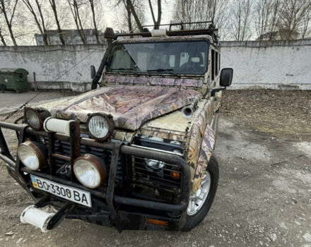 Зелений Ленд Ровер Дефендер, об'ємом двигуна 2.5 л та пробігом 102 тис. км за 18500 $, фото 7 на Automoto.ua