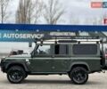 Зеленый Ленд Ровер Дефендер, объемом двигателя 2.4 л и пробегом 307 тыс. км за 29000 $, фото 8 на Automoto.ua
