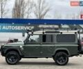 Зеленый Ленд Ровер Дефендер, объемом двигателя 2.4 л и пробегом 307 тыс. км за 25600 $, фото 2 на Automoto.ua