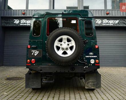 Зелений Ленд Ровер Дефендер, об'ємом двигуна 2.2 л та пробігом 98 тис. км за 87000 $, фото 44 на Automoto.ua