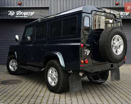 Зелений Ленд Ровер Дефендер, об'ємом двигуна 2.2 л та пробігом 98 тис. км за 87000 $, фото 14 на Automoto.ua