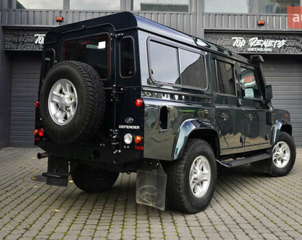 Зелений Ленд Ровер Дефендер, об'ємом двигуна 2.2 л та пробігом 98 тис. км за 87000 $, фото 17 на Automoto.ua