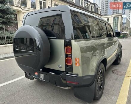 Зеленый Ленд Ровер Дефендер, объемом двигателя 2 л и пробегом 77 тыс. км за 52000 $, фото 11 на Automoto.ua