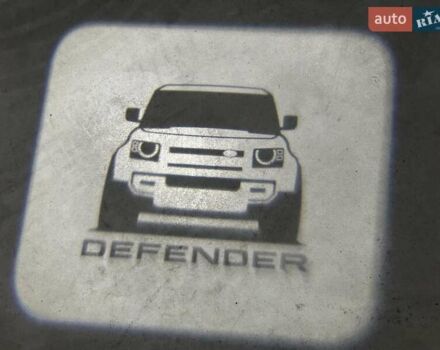 Зеленый Ленд Ровер Дефендер, объемом двигателя 2 л и пробегом 77 тыс. км за 52000 $, фото 94 на Automoto.ua
