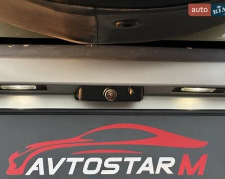 Зеленый Ленд Ровер Дефендер, объемом двигателя 3 л и пробегом 156 тыс. км за 62900 $, фото 18 на Automoto.ua