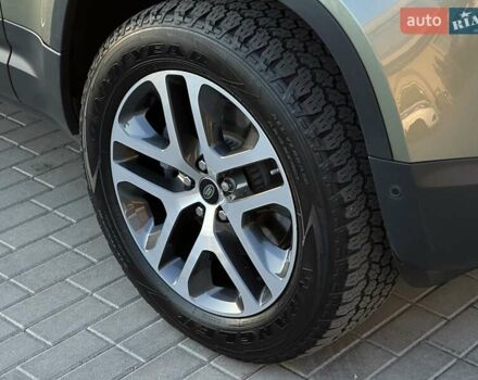 Зеленый Ленд Ровер Дефендер, объемом двигателя 3 л и пробегом 156 тыс. км за 62900 $, фото 13 на Automoto.ua