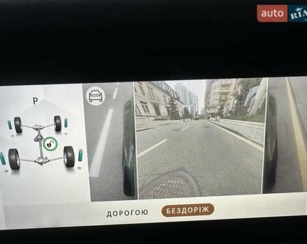 Зеленый Ленд Ровер Дефендер, объемом двигателя 2 л и пробегом 77 тыс. км за 52000 $, фото 63 на Automoto.ua