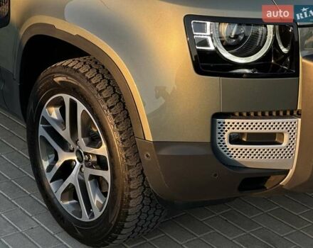 Зеленый Ленд Ровер Дефендер, объемом двигателя 3 л и пробегом 156 тыс. км за 62900 $, фото 4 на Automoto.ua