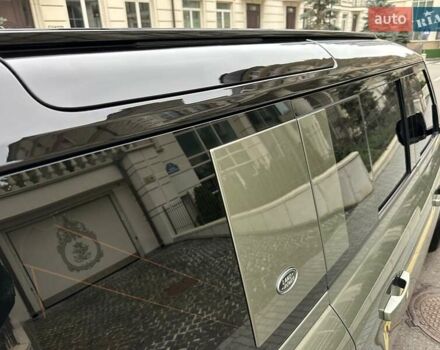 Зеленый Ленд Ровер Дефендер, объемом двигателя 2 л и пробегом 77 тыс. км за 52000 $, фото 33 на Automoto.ua