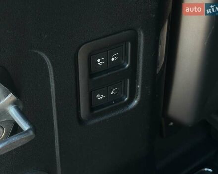 Зеленый Ленд Ровер Дефендер, объемом двигателя 3 л и пробегом 156 тыс. км за 62900 $, фото 20 на Automoto.ua