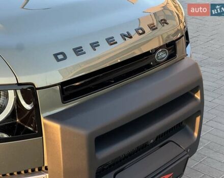 Зеленый Ленд Ровер Дефендер, объемом двигателя 3 л и пробегом 156 тыс. км за 62900 $, фото 5 на Automoto.ua