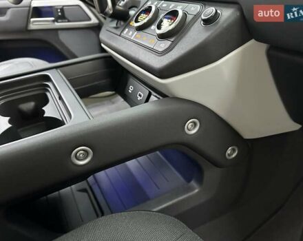 Зеленый Ленд Ровер Дефендер, объемом двигателя 2 л и пробегом 77 тыс. км за 52000 $, фото 71 на Automoto.ua