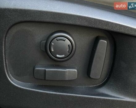 Зеленый Ленд Ровер Дефендер, объемом двигателя 3 л и пробегом 156 тыс. км за 62900 $, фото 38 на Automoto.ua