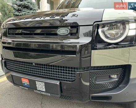 Зеленый Ленд Ровер Дефендер, объемом двигателя 2 л и пробегом 77 тыс. км за 52000 $, фото 18 на Automoto.ua