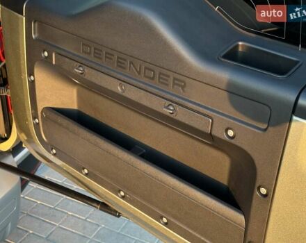 Зеленый Ленд Ровер Дефендер, объемом двигателя 3 л и пробегом 156 тыс. км за 62900 $, фото 23 на Automoto.ua