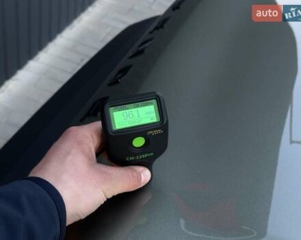 Зеленый Ленд Ровер Дефендер, объемом двигателя 3 л и пробегом 156 тыс. км за 62900 $, фото 58 на Automoto.ua