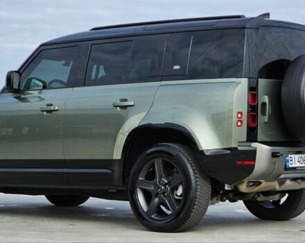 Зеленый Ленд Ровер Дефендер, объемом двигателя 3 л и пробегом 105 тыс. км за 65500 $, фото 2 на Automoto.ua