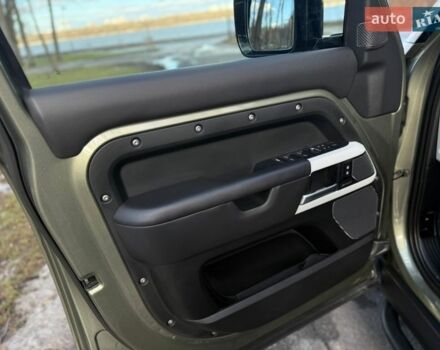 Зелений Ленд Ровер Дефендер, об'ємом двигуна 3 л та пробігом 79 тис. км за 68000 $, фото 36 на Automoto.ua