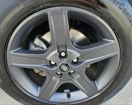 Зеленый Ленд Ровер Дефендер, объемом двигателя 3 л и пробегом 105 тыс. км за 65500 $, фото 11 на Automoto.ua