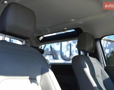 Ленд Ровер Дефендер 2022 в Одессе на Automoto.ua Зеленый Ленд Ровер Дефендер, объемом двигателя 3 л и пробегом 29 тыс. км за 77000 $, фото 36 на Automoto.ua