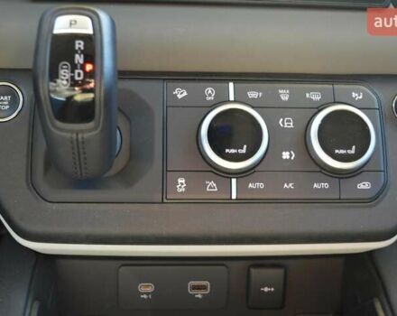 Ленд Ровер Дефендер 2022 в Одессе на Automoto.ua Зеленый Ленд Ровер Дефендер, объемом двигателя 3 л и пробегом 29 тыс. км за 77000 $, фото 30 на Automoto.ua