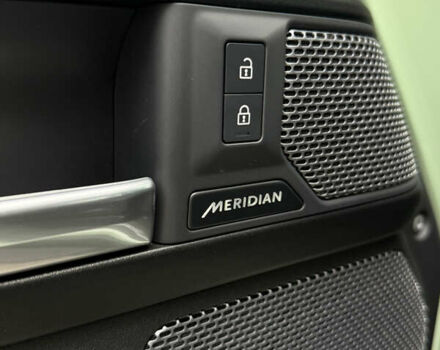 Зеленый Ленд Ровер Дефендер, объемом двигателя 3 л и пробегом 30 тыс. км за 124000 $, фото 21 на Automoto.ua