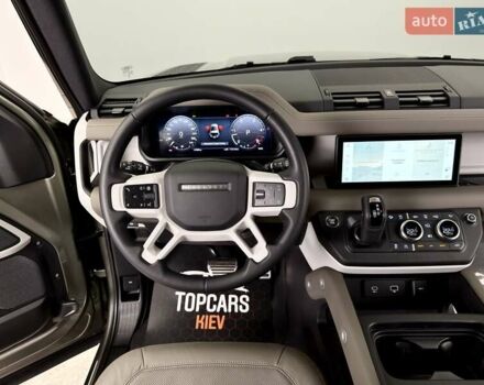 Зеленый Ленд Ровер Дефендер, объемом двигателя 3 л и пробегом 7 тыс. км за 80800 $, фото 6 на Automoto.ua