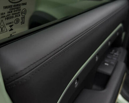 Зеленый Ленд Ровер Дефендер, объемом двигателя 3 л и пробегом 30 тыс. км за 124000 $, фото 11 на Automoto.ua