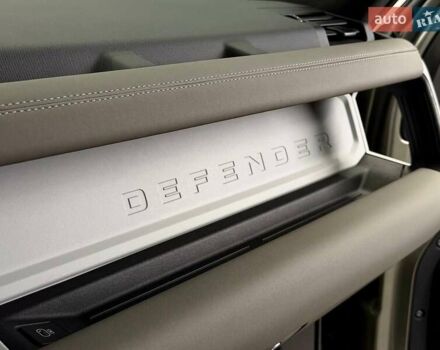Зеленый Ленд Ровер Дефендер, объемом двигателя 3 л и пробегом 7 тыс. км за 82990 $, фото 59 на Automoto.ua