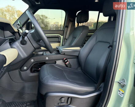 Зелений Ленд Ровер Дефендер, об'ємом двигуна 3 л та пробігом 30 тис. км за 119000 $, фото 21 на Automoto.ua